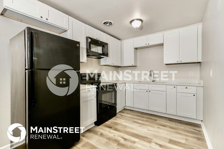 Building Photo - 5401 Johnsontown Rd