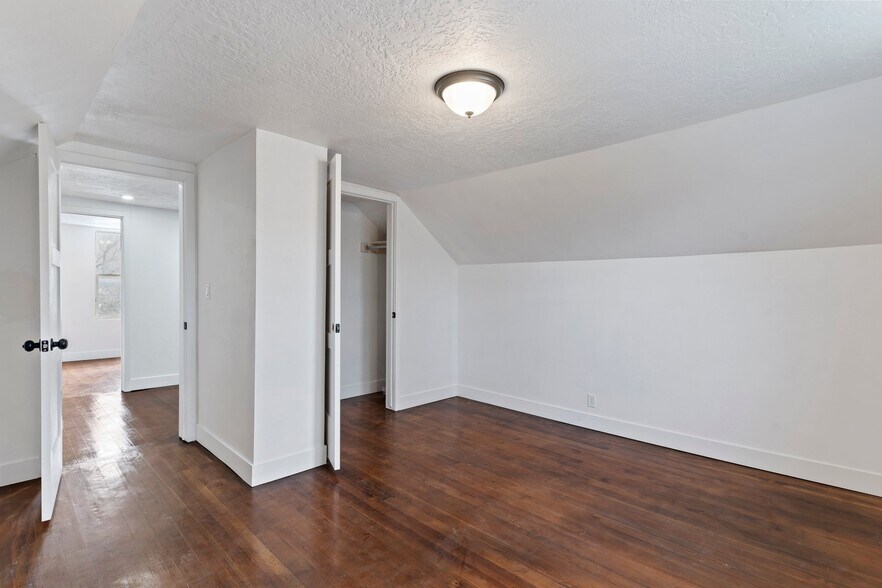 Building Photo - 678 N 100 E