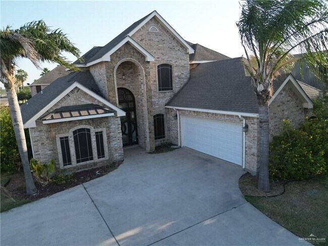 Building Photo - 3701 Blue Jay Dr