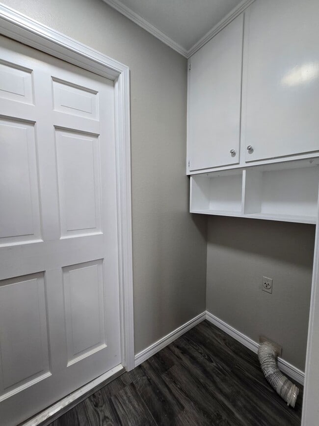 Building Photo - 3 Bedroom 2 Bath home in Shawnee!