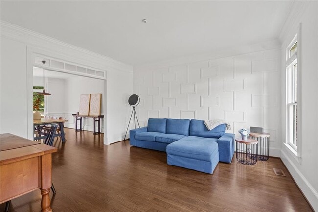 Building Photo - 455 Majestic Cove