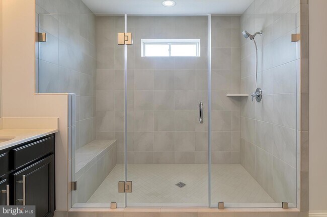 Building Photo - 21493 Willow Breeze Sq