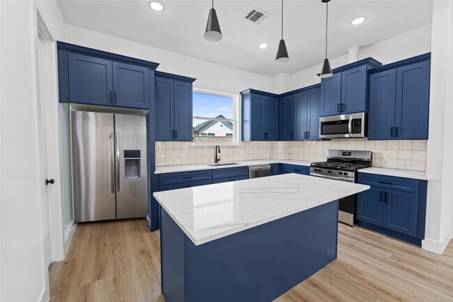 Building Photo - 111 Milby St