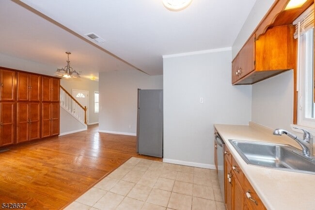 Building Photo - 99 Chesapeake Ave