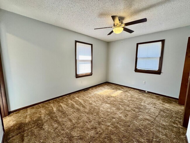 Building Photo - 203 Larkin Ave