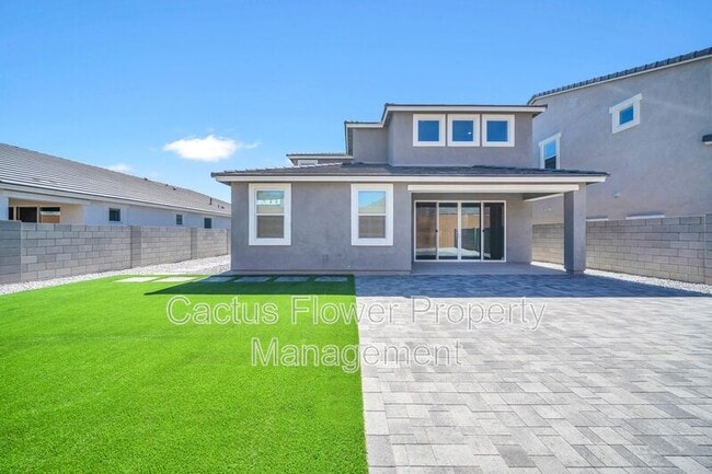 Building Photo - 6946 W Buckhorn Trail