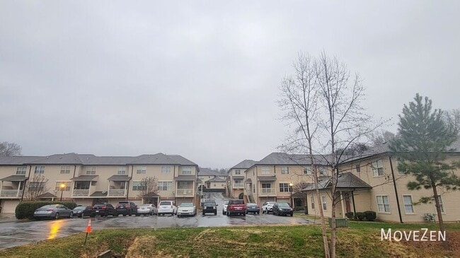 Building Photo - 6525 Quarterbridge Ln