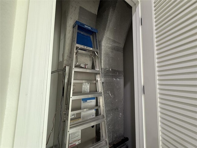 Building Photo - 14 S Forest St