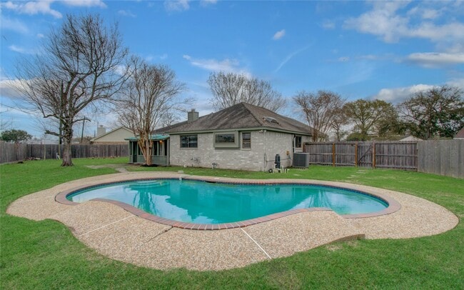 Building Photo - 2538 Knights Cir