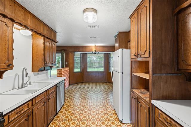 Building Photo - 1237 Wedgewood Dr