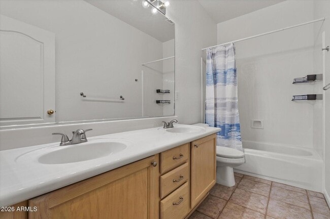Building Photo - 6422 E Blanche Dr