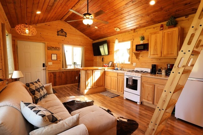 Building Photo - 68 Upland Dr