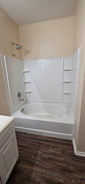 Building Photo - 2820 Deer Ridge Dr
