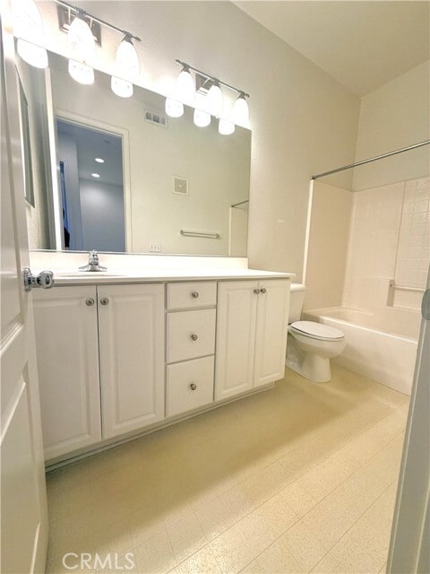 Building Photo - 7161 East Ave