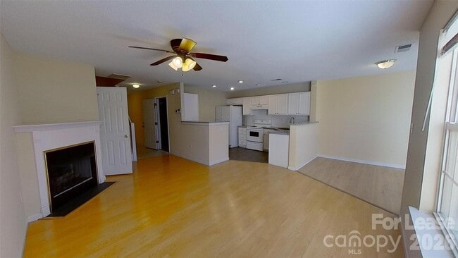 Building Photo - 482 Robin Reed Ct