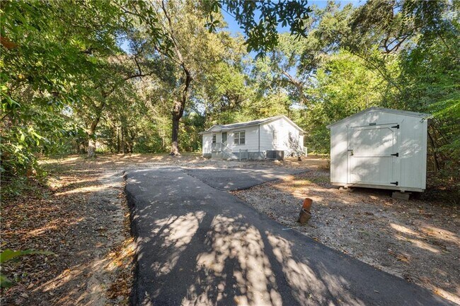 Building Photo - 3980 Burma Rd