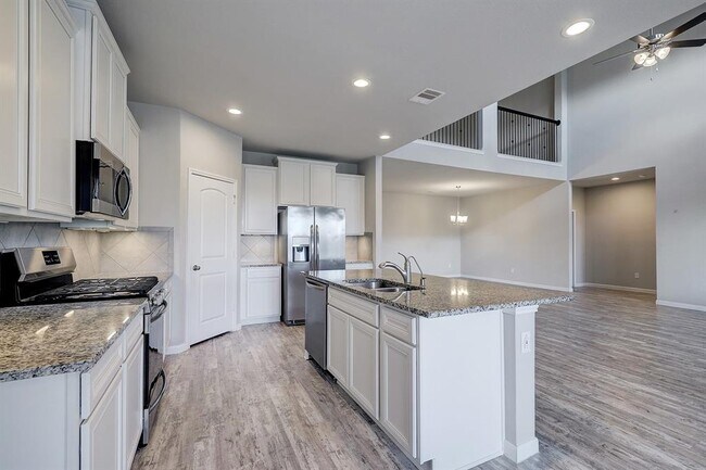 Building Photo - 28011 Langsdale Ct