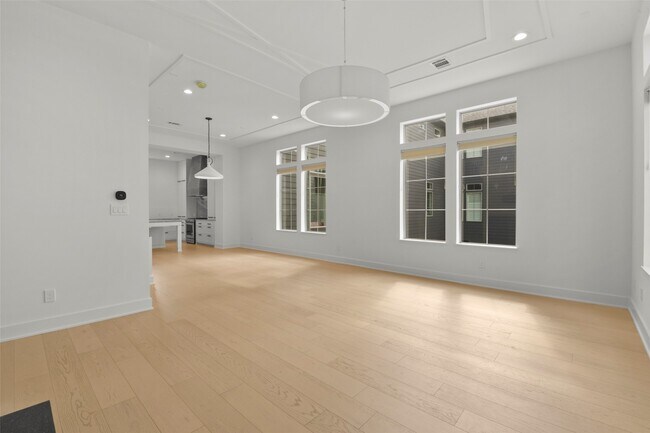 Building Photo - 1247 Peden St
