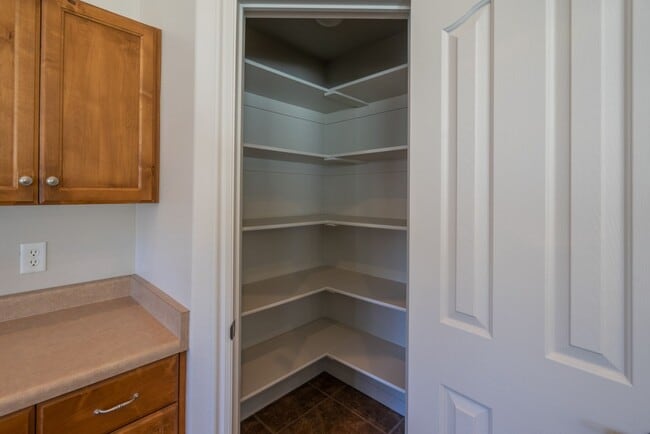 Building Photo - Beautiful 3 Bedroom Home Near Snow Canyon Parkway