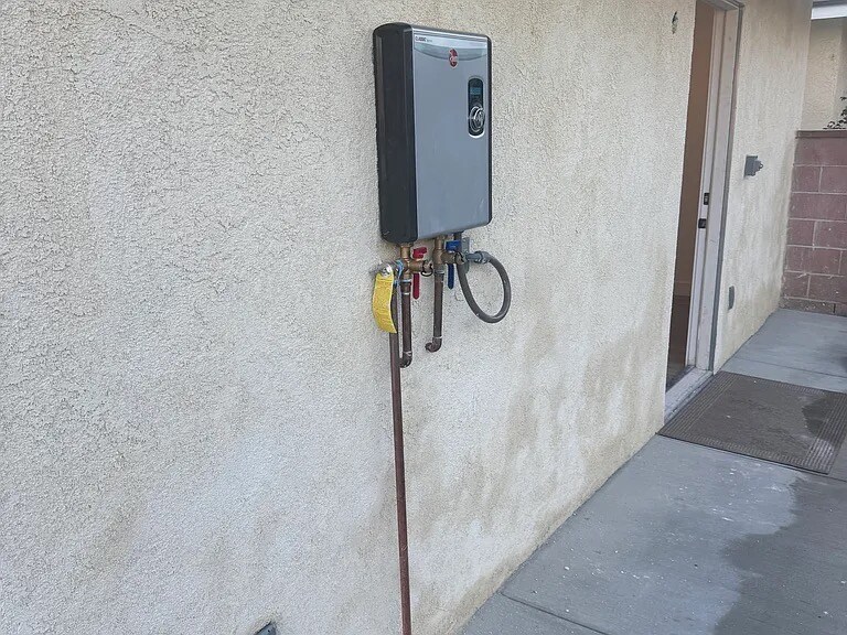 Building Photo - 1587 Claremont Pl