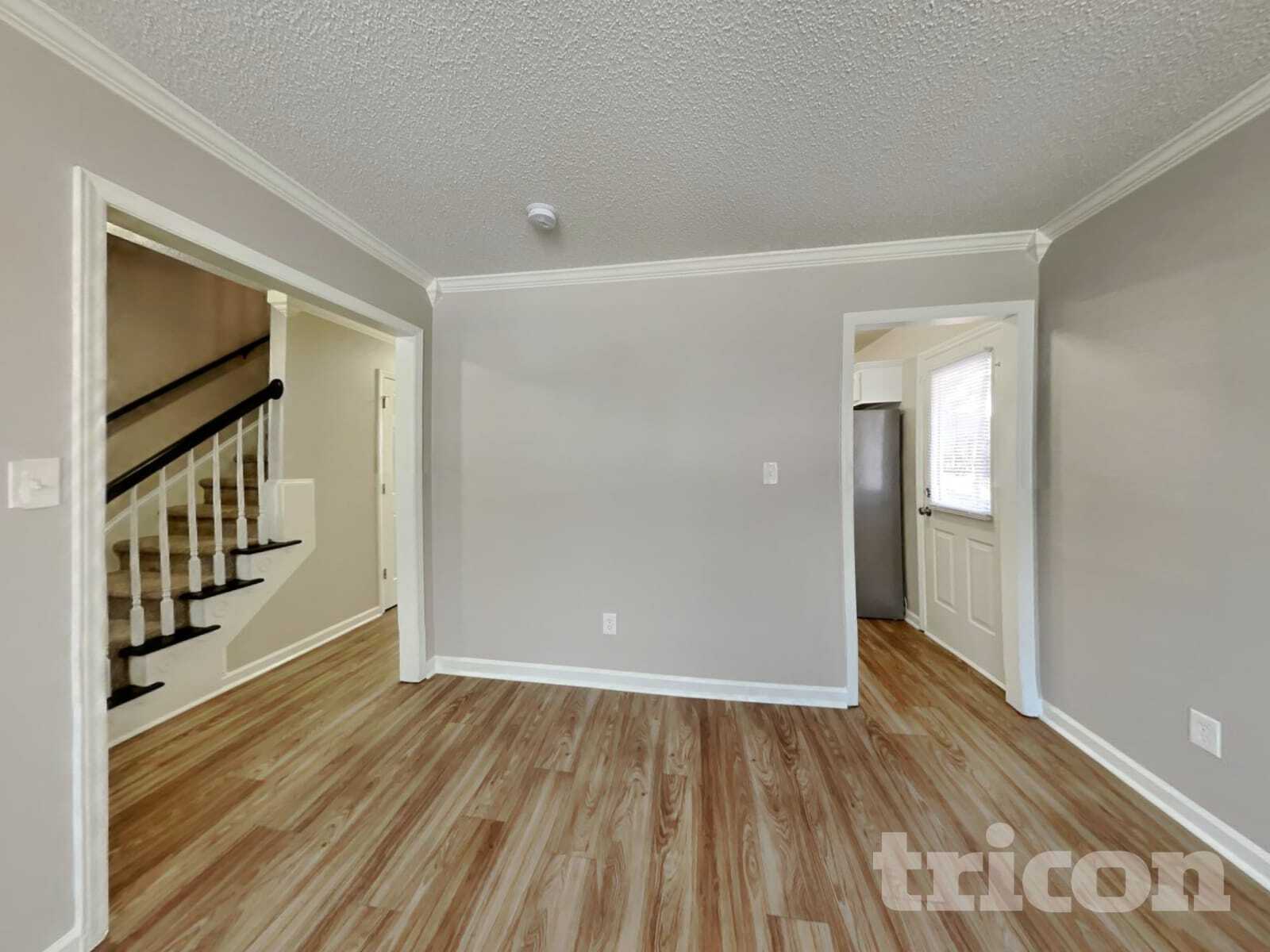 Building Photo - 104 Roundtree Ct
