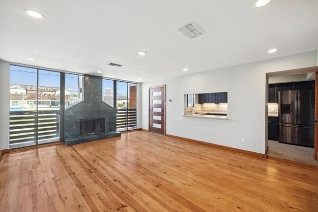 Building Photo - 1503 Fairview St