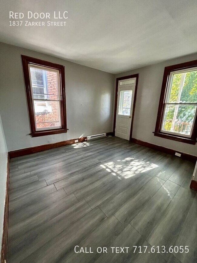 Building Photo - 1837 Zarker St