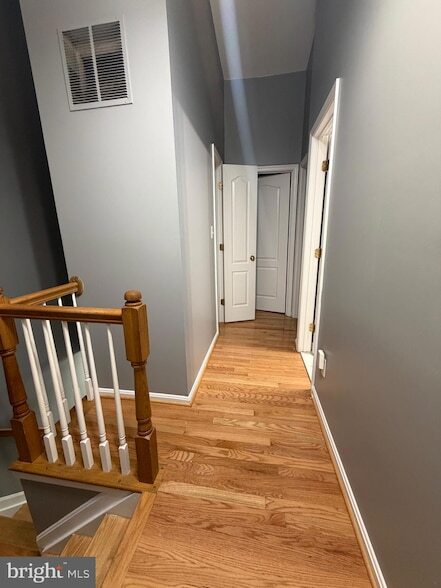 Building Photo - 7704 Periwinkle Way