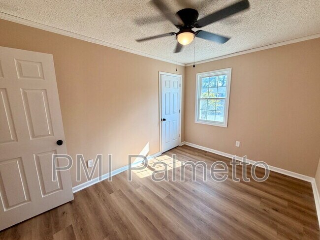 Building Photo - 4716 Leaf Crest Ct