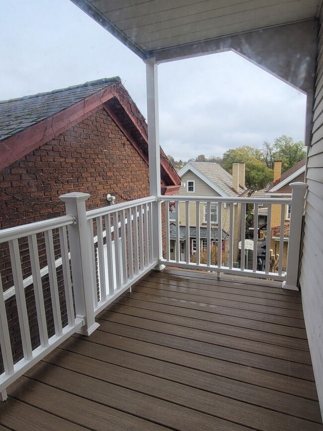 Building Photo - bro2929