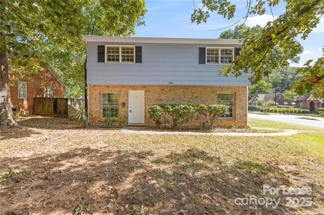 Primary Photo - 1231 Hazel St