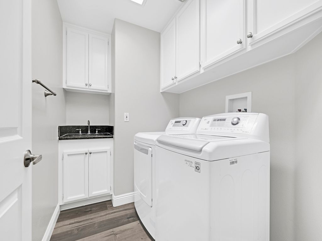 Building Photo - 23123 Park Terra