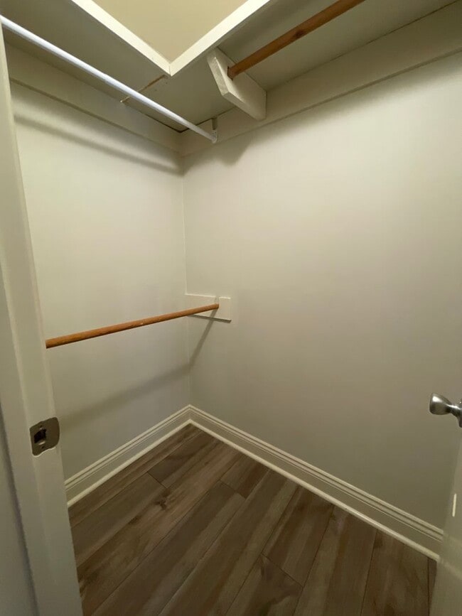 Building Photo - 2 bedroom, 2 bathroom, 2 Car Covered Carport, Stainless Refrigerator, stove, dishwasher, Washer a...