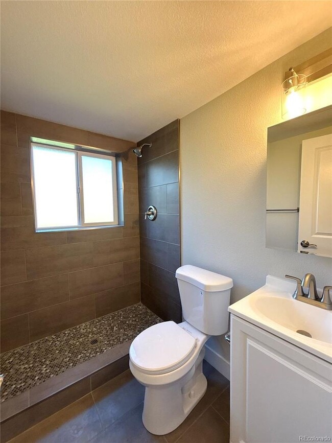 Building Photo - Total Remodel Available NOW!