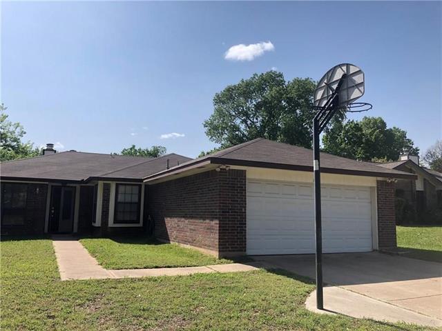 Primary Photo - 702 Creekside Dr