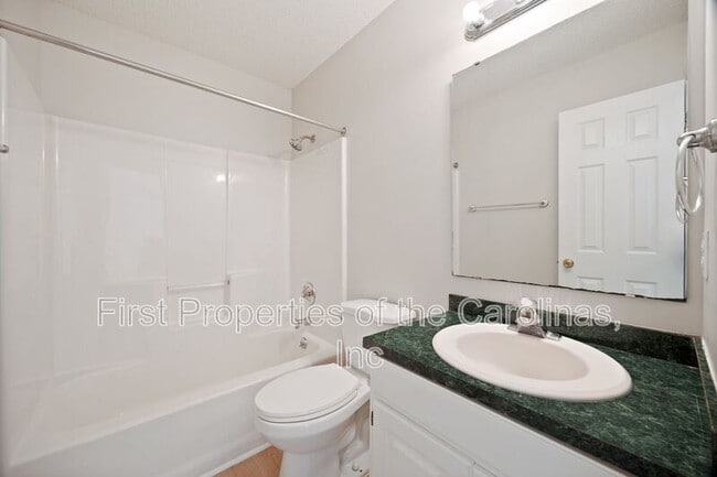 Building Photo - 104 Webbs Mill Dr