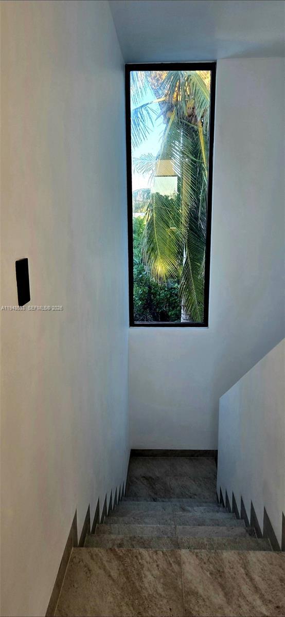 Building Photo - 121 Calle 23, entre 28 y 30, Centro