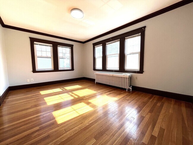 Building Photo - 130 Grove St