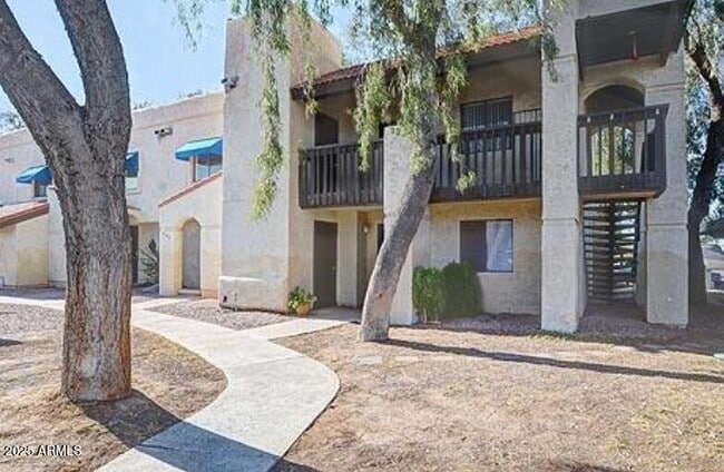 Building Photo - 2121 W Union Hills Dr