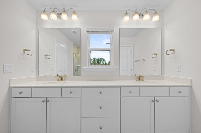 Building Photo - 2136 Grouse Ski Cir