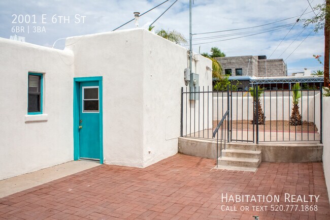 Building Photo - 2001 E 6th St