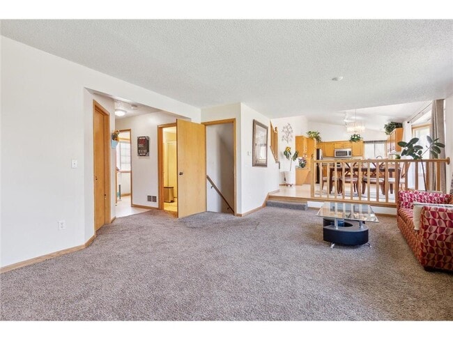 Building Photo - 2340 Edinbrook Terrace