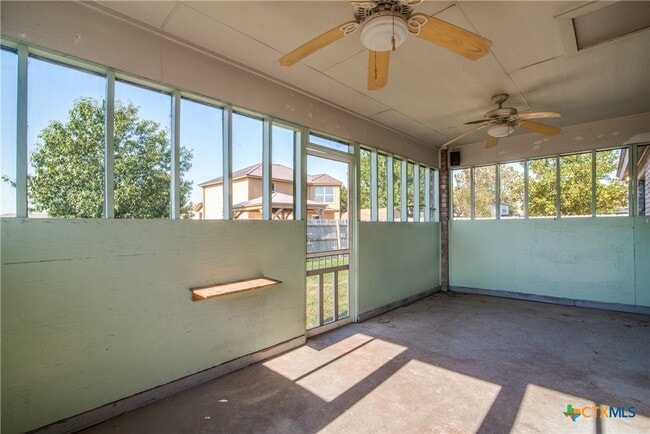 Building Photo - 1078 Stone Trail