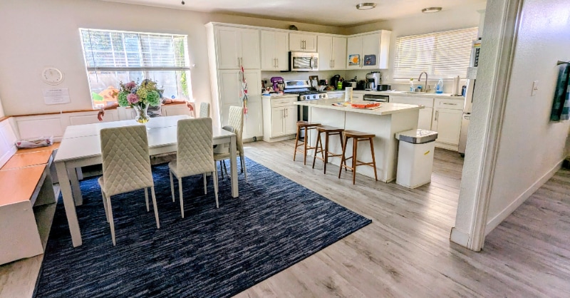 Building Photo - 927 Freeman Ave