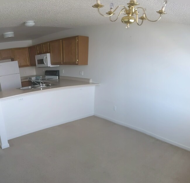 dining area - 4502 E 12th St