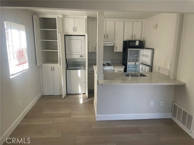 Building Photo - 3703 S Country Oaks Loop