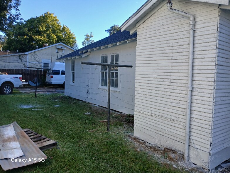 Building Photo - 3 Louisiana Ave