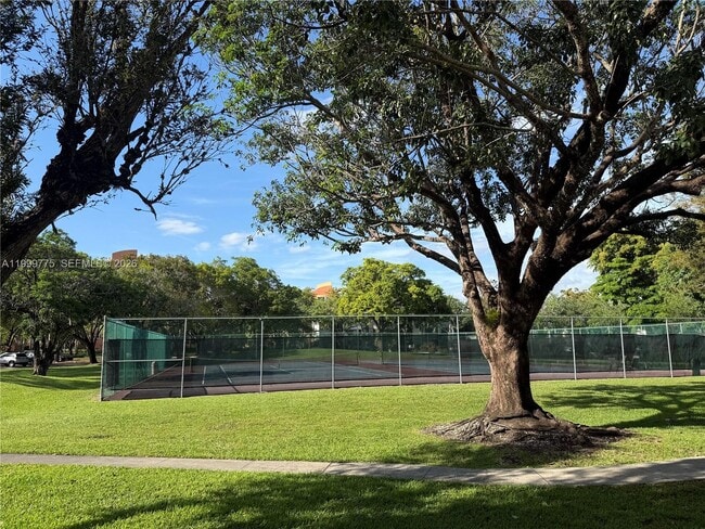 Building Photo - 16500 Golf Club Rd