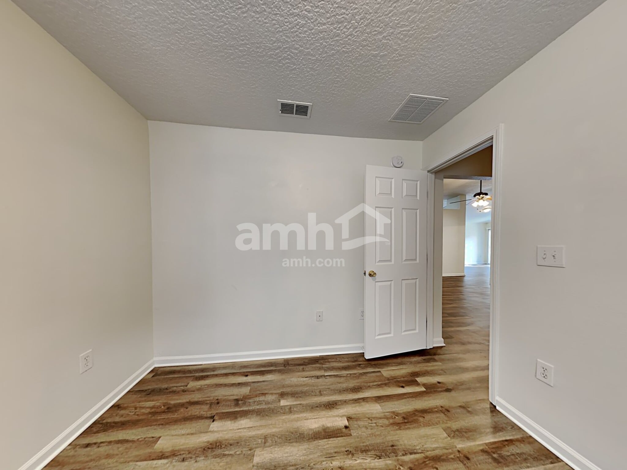 Building Photo - 201 Marisco Way