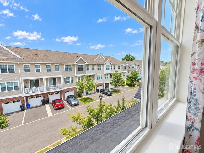 Building Photo - 306 Dickson Ct